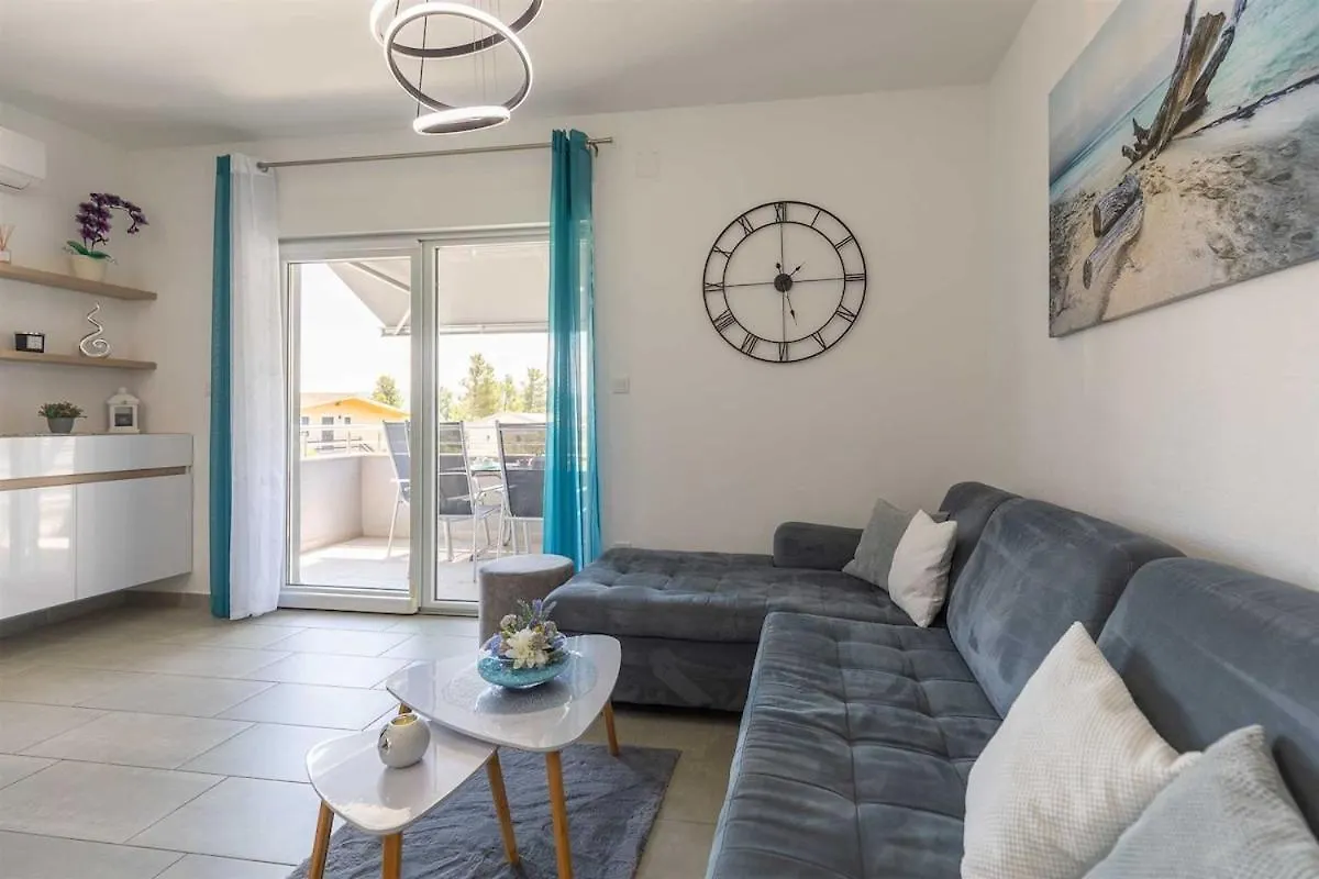 Sea & Stone Apartment No 3 In Starigrad